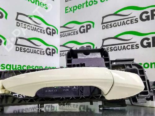 Used Front right exterior door handle MERCEDES-BENZ C-CLASS Coupe (C204) [2011-2025]  7141319