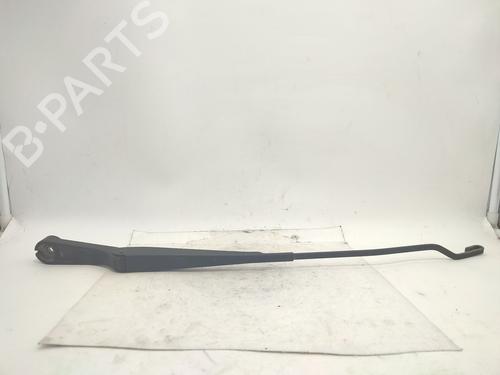 Used Front windshield wiper arm Front windshield wiper arm 32760207 32760207