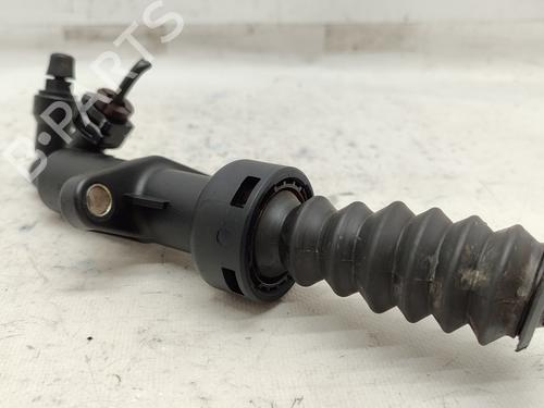 Used Clutch slave cylinder PEUGEOT 407 (6D_) [2004-2011]  21057648