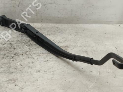 Used Front windshield wiper arm KIA SPORTAGE III (SL) 1.7 CRDi (116 hp) 17725116