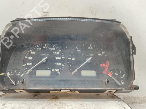 Used Instrument cluster VW POLO (6N2) [1999-2001]  21772396