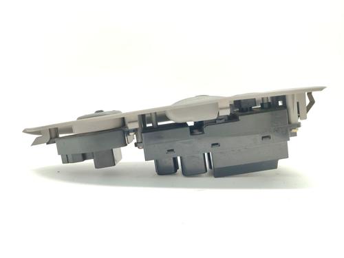 Left front window switch MAZDA 323 F VI Hatchback (BJ) 1.6 (BJ10M) | BP31031596I27