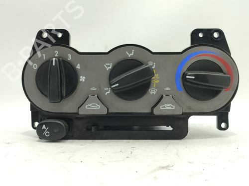 AC-Styringsenhed/Manøvreenhed HYUNDAI ACCENT II (LC) 1.5 CRDi (82 hp) 29983371