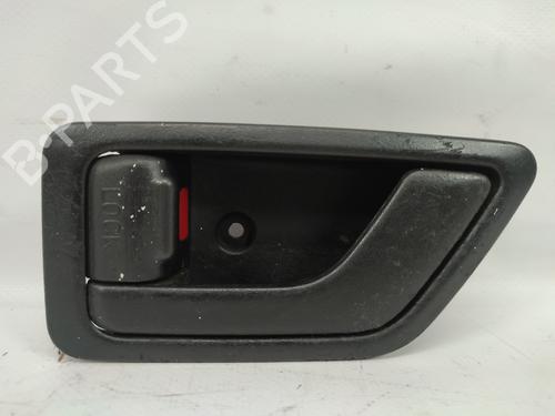 Venstre foran invendig håndtak HYUNDAI GETZ (TB) 1.3 i (82 hp) 13882718