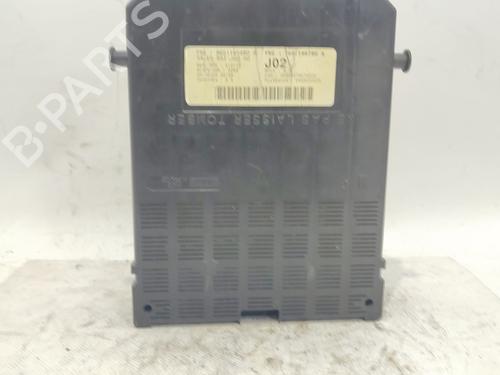 Used Fuse box Fuse box PEUGEOT 307 SW (3H) 1.6 HDI 110 (109 hp) 33240527 33240527