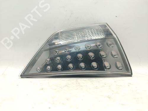 Feu de coffre gauche MITSUBISHI OUTLANDER II (CW_W) 2.0 DI-D (CW8W) (140 hp) 31980130