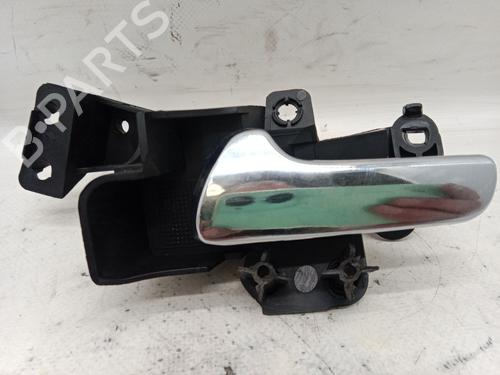 Used Front left interior door handle OPEL ZAFIRA A MPV (T98) 2.2 DTI 16V (F75) (125 hp) 26582891