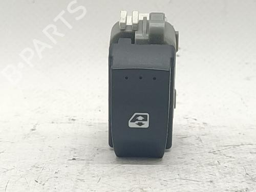 Used Right rear window switch RENAULT MEGANE II (BM0/1_, CM0/1_) [2001-2012]  30149906