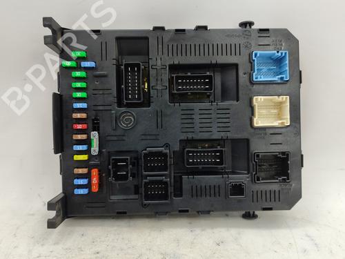 Used Fuse box PEUGEOT 307 (3A/C) 1.6 16V (109 hp) 30112601