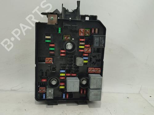 Used Fuse box Fuse box 39476141 39476141