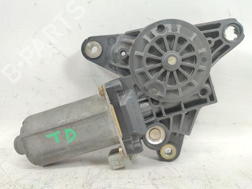 Rudehejsemotor bagstkærm højre PEUGEOT 306 Break (7E, N3, N5) 2.0 HDI 90 (90 hp) 13877943