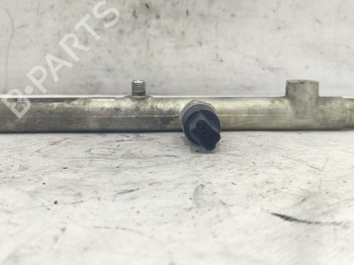Used Injection rail CITROËN C5 I (DC_) 2.0 HDi (DCRHYB) (90 hp) 27156468