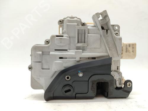 Rear left lock AUDI A3 Sportback (8PA) 1.9 TDI 4F0839015