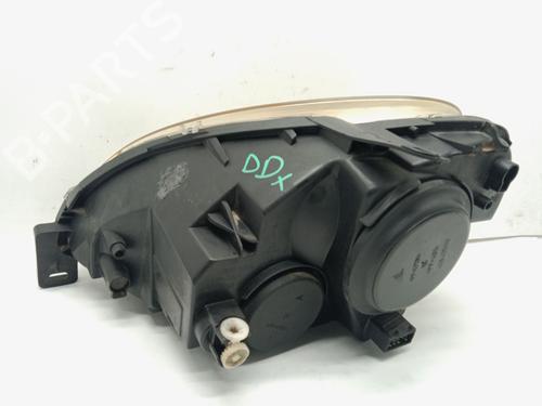 Right headlight CITROËN XSARA (N1) 2.0 HDi 90 | BP25296945C29 