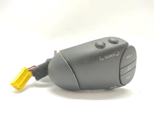 steering-wheel-controls-renault-kangoo-kc01_-1997-33468226 main image