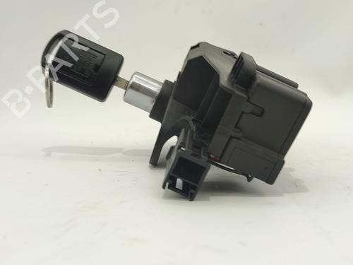 Tailgate handle OPEL MERIVA A MPV (X03) 1.7 CDTI (E75) | BP28768587C132 