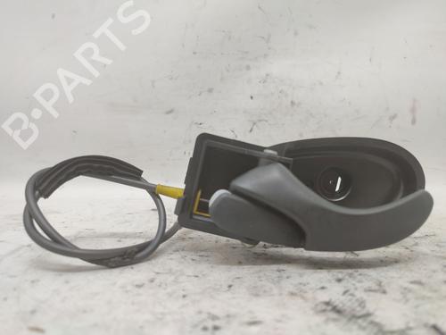 Venstre fortil invendig håndtag FORD FOCUS I Saloon (DFW) [1999-2009]  27863375