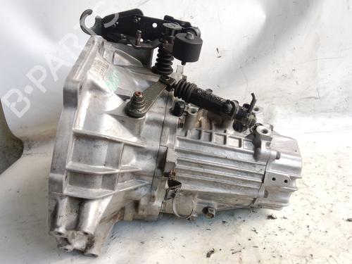 Used Gearbox HYUNDAI ELANTRA III Saloon (XD) 1.6 (107 hp) 30578263