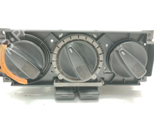 AC-Styringsenhed/Manøvreenhed AC-Styringsenhed/Manøvreenhed SEAT INCA (6K9) 1.9 SDI (64 hp) 39884063 39884063