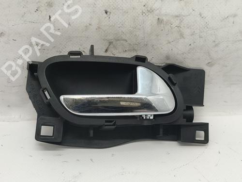 Used Rear right interior door handle PEUGEOT 407 (6D_) 2.0 HDi 135 (6DRHRH, 6DRHRE, 6DRHRG, 6DRHRJ) (136 hp) 27900013