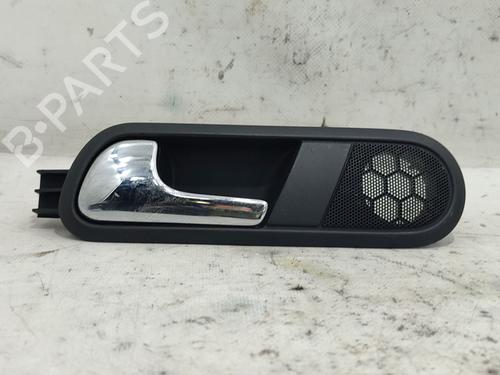 Venstre bak invendig håndtak SEAT CORDOBA (6L2) 1.9 SDI (64 hp) 23993182