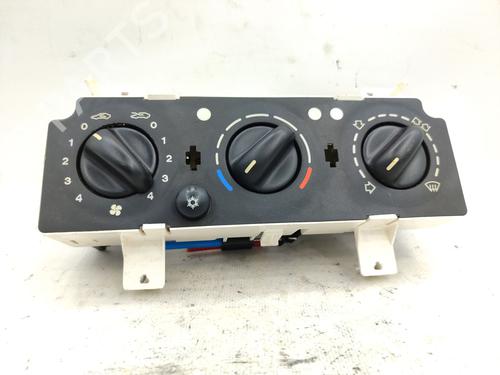 Used Climate control CITROËN XSARA (N1) 2.0 HDi 90 (90 hp) 30136380