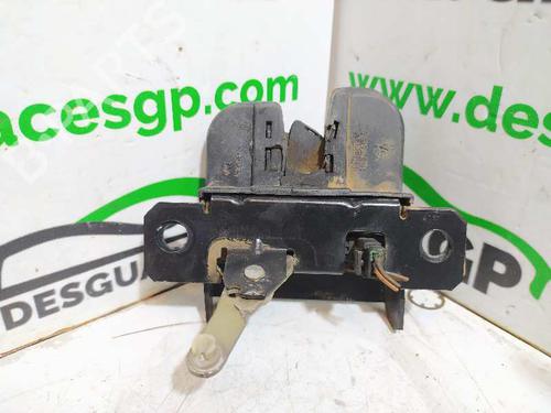 Used Tailgate lock VW GOLF IV (1J1) 1.9 TDI (110 hp) 7127028