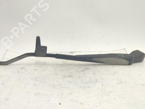 Used Rear windshield wiper arm KIA SORENTO I (JC) 2.5 CRDi 4WD (140 hp) 32395890
