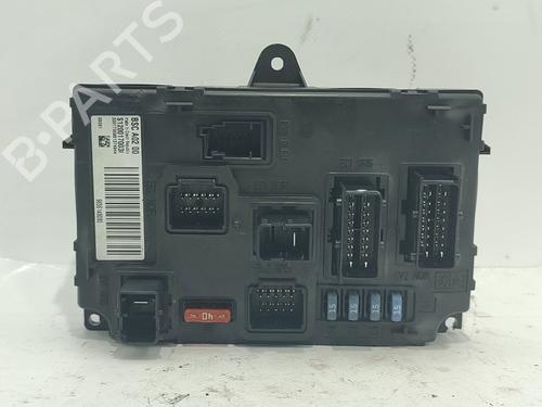 Used Fuse box PEUGEOT 407 (6D_) 1.6 HDi 110 (6D9HZC, 6D9HYC) (109 hp) 31625951