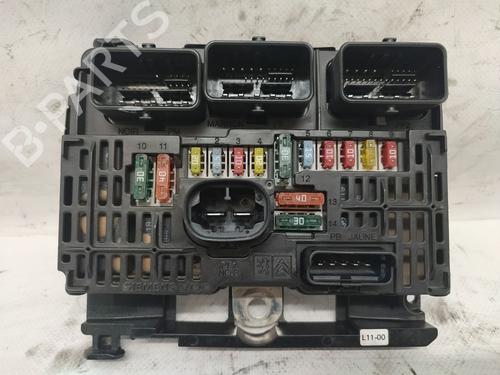 Used Fuse box CITROËN C5 II (RC_) 2.0 HDi (RCRHRH) (136 hp) 27990860