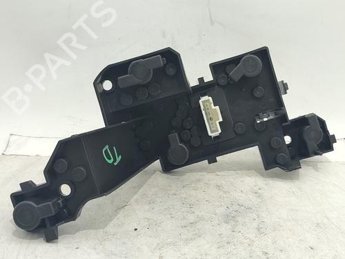 Used Lamp holder Lamp holder PEUGEOT 407 (6D_) 2.0 HDi 135 (6DRHRH, 6DRHRE, 6DRHRG, 6DRHRJ) (136 hp) 32709916 32709916