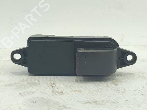 Interrupteur de vitre avant droite MAZDA 5 (CR) 2.0 CD (CR19) (143 hp) 31713963