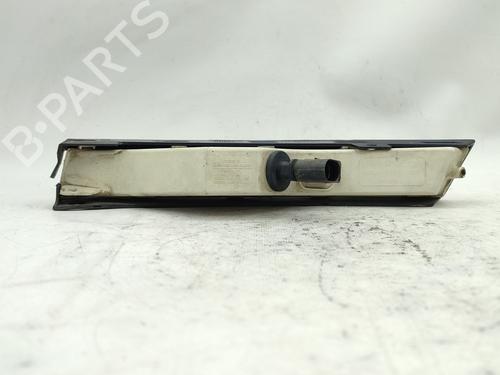Right front indicator VW PASSAT B6 (3C2) 2.0 TDI 16V | BP30851294C33