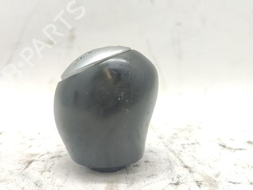Used Shift knob Shift knob RENAULT SCÉNIC II (JM0/1_) 1.9 dCi (JM0G, JM12, JM1G, JM2C) (120 hp) 34704944 34704944