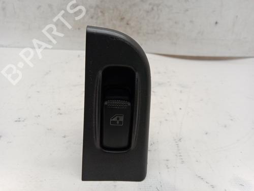 Used Left rear window switch HYUNDAI TRAJET (FO) [1999-2008]  26167259