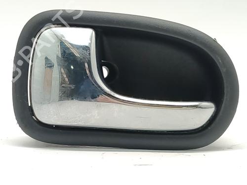 Venstre bak invendig håndtak MAZDA 323 F VI Hatchback (BJ) 1.6 (BJ10M) (98 hp) 31031579