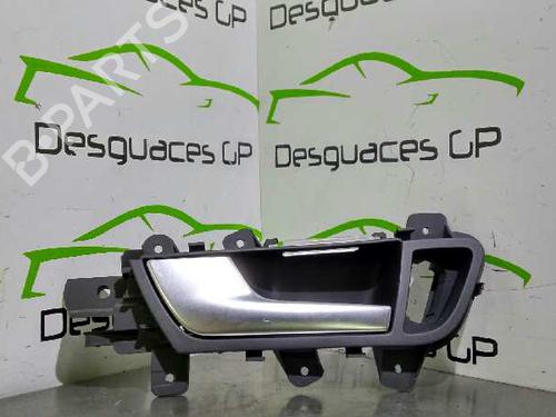 Used Front left interior door handle AUDI A4 B8 (8K2) [2007-2017]  7137077