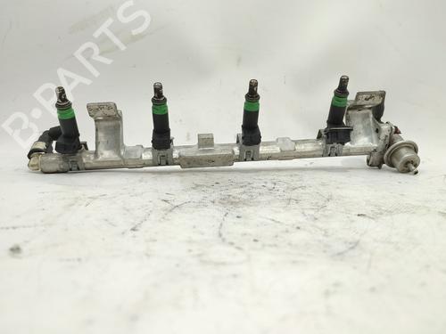 Used Injection rail FORD FOCUS I Saloon (DFW) [1999-2009]  29892153