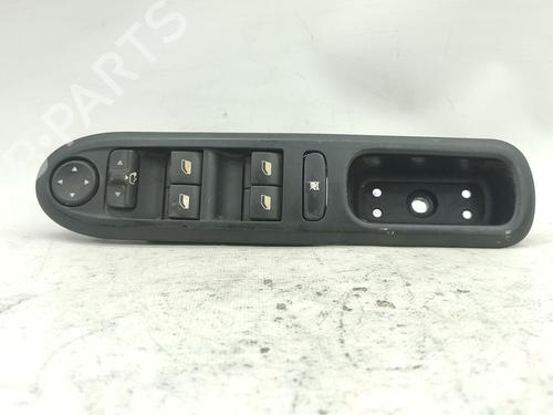 Used Left front window switch PEUGEOT 407 (6D_) 2.0 HDi 135 (6DRHRH, 6DRHRE, 6DRHRG, 6DRHRJ) (136 hp) 30090286