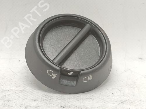 Interruttore luci Interruttore luci RENAULT MASTER II Van (FD) 2.5 D (FD0A, FD0E, FD2E, FD3E) (80 hp) 36994681 36994681