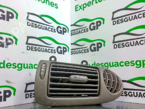 Used Dashboard MERCEDES-BENZ C-CLASS (W203) [2000-2007]  7140094
