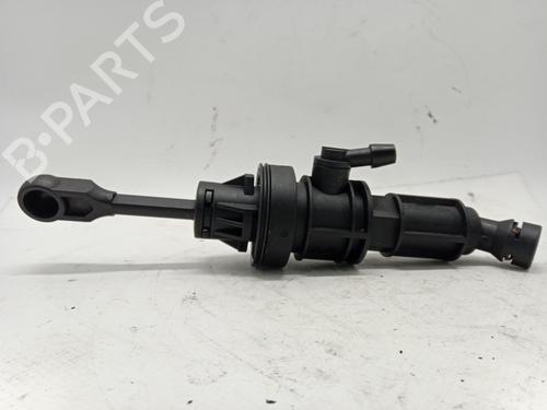 Used Clutch slave cylinder MITSUBISHI OUTLANDER II (CW_W) 2.0 DI-D (CW8W) (140 hp) 31980141