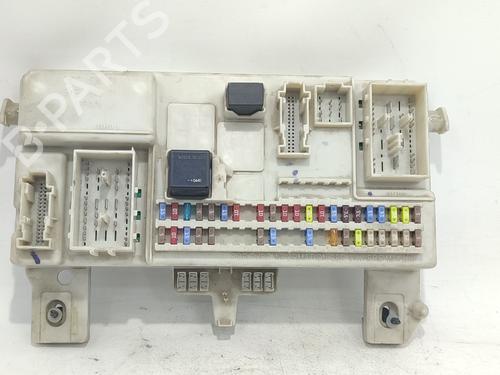 Used Fuse box Fuse box 38112765 38112765