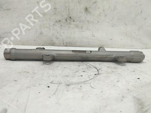 Used Injection rail SUZUKI GRAND VITARA II (JT, TE, TD) 1.9 DDiS All-wheel Drive (JT419, TD44, JB419WD, JB419XD,... (129 hp) 27211815