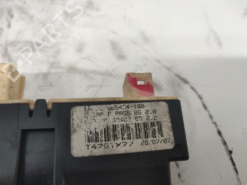 Front right window mechanism CITROËN C5 II (RC_) 2.0 HDi (RCRHRH) | BP27990828C23 