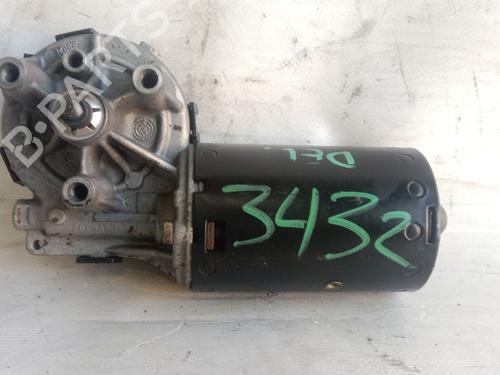Used Front wiper motor RENAULT RAPID Box Body/MPV (F40_, G40_) 1.9 D (F40R) (54 hp) 30090374