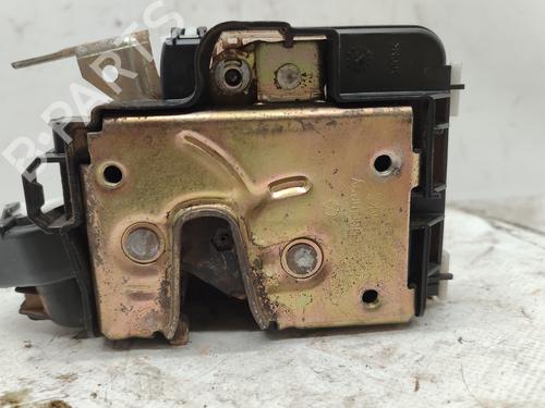 Used Front right lock VW POLO (6N2) [1999-2001]  21772410