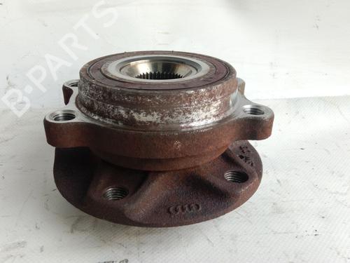 Right front steering knuckle VW PHAETON (3D1, 3D2, 3D3, 3D4, 3D6, 3D7, 3D8, 3D9) 3.0 V6 TDI 4motion | BP27863145M26 