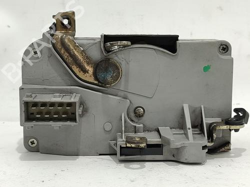 Vergrendeling links voor PEUGEOT 306 (7B, N3, N5) [1993-2003]  28609976