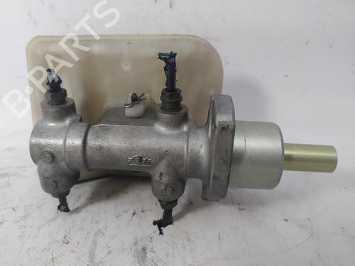 Used Brake master cylinder PEUGEOT 306 (7B, N3, N5) [1993-2003]  10117972